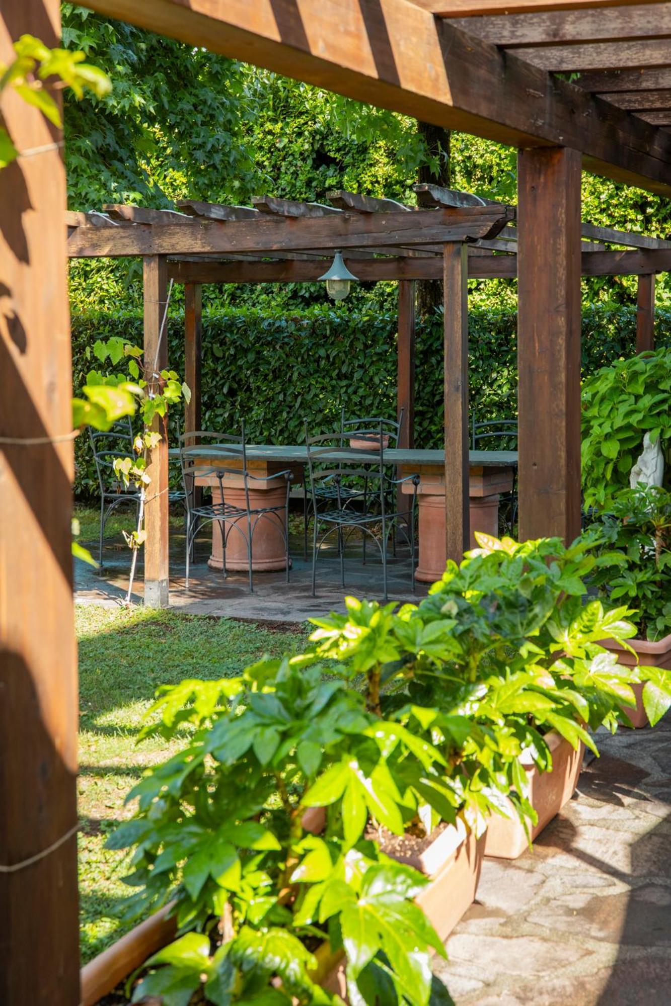 Hotel Ristorante La Lanterna Castelnuovo di Garfagnana Exterior photo